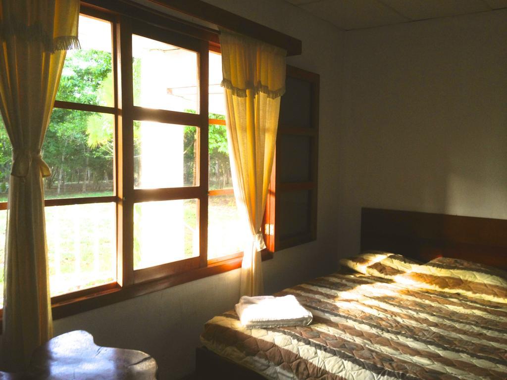 Hotel Villas Magen El Remate Ruang foto
