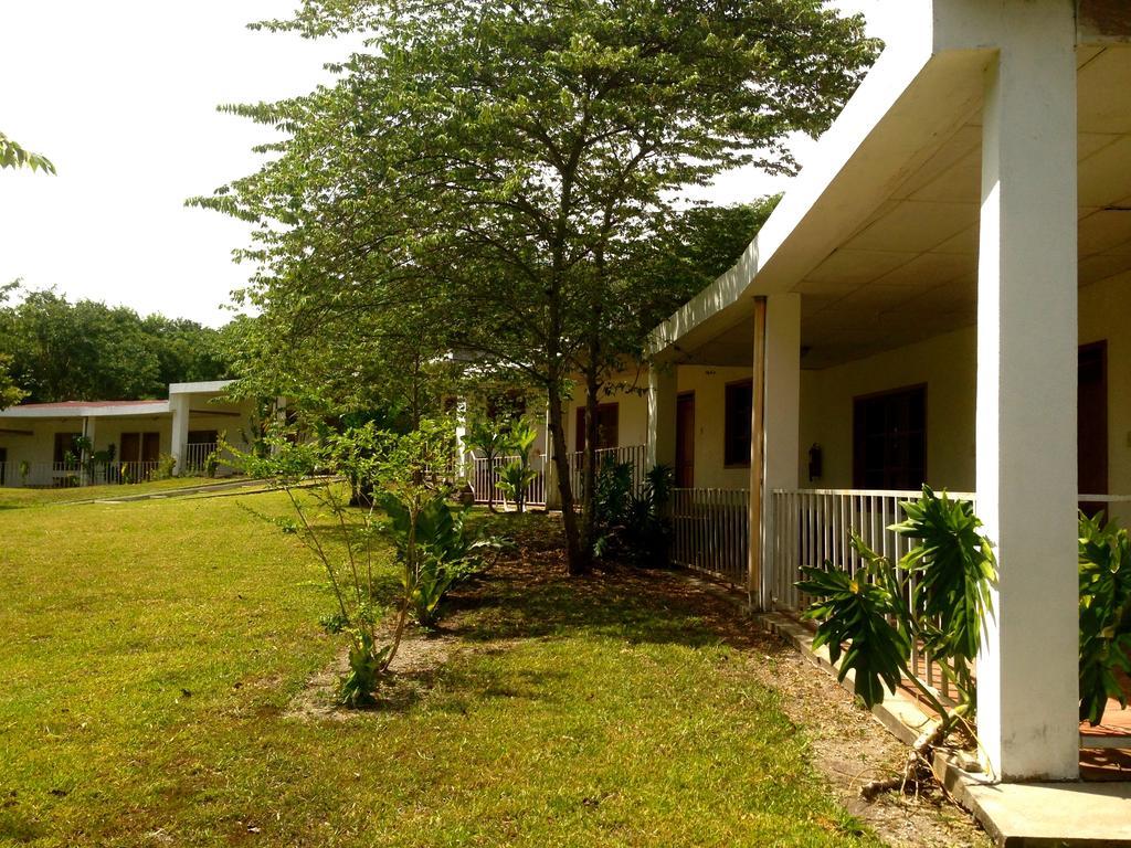 Hotel Villas Magen El Remate Bagian luar foto