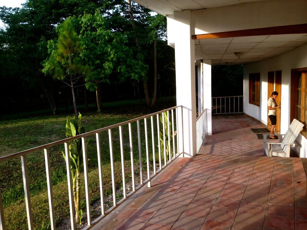 Hotel Villas Magen El Remate Bagian luar foto